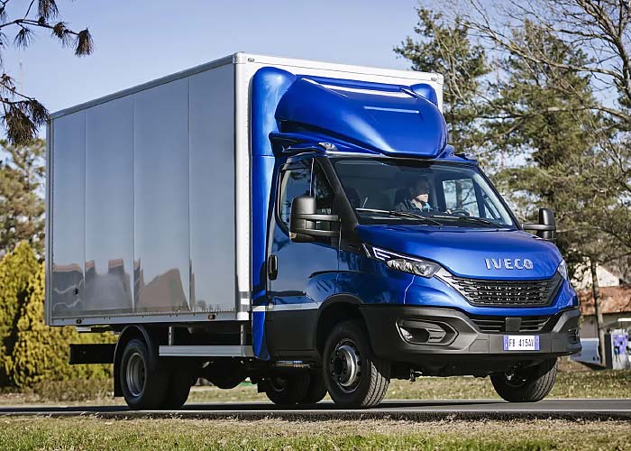 Box-Van Campervan: Iveco Daily