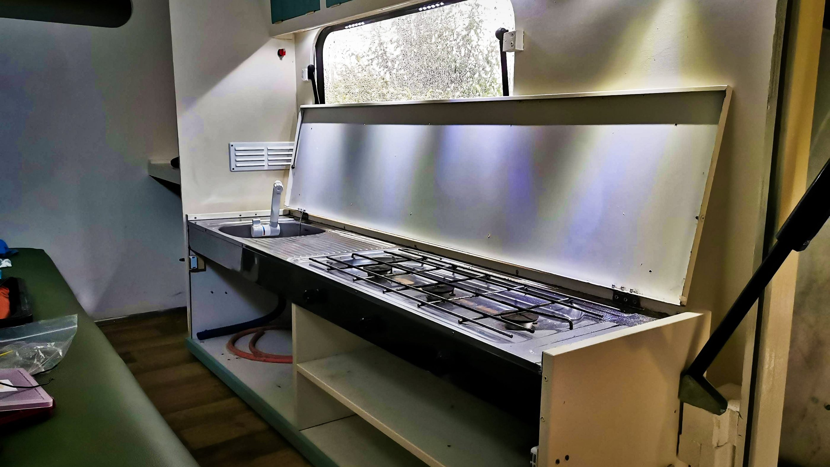 This incredible Italian micro camper van is 3 wheeling to massive adventures! 2 Steve Dawe's Piaggio Ape Micro Camper