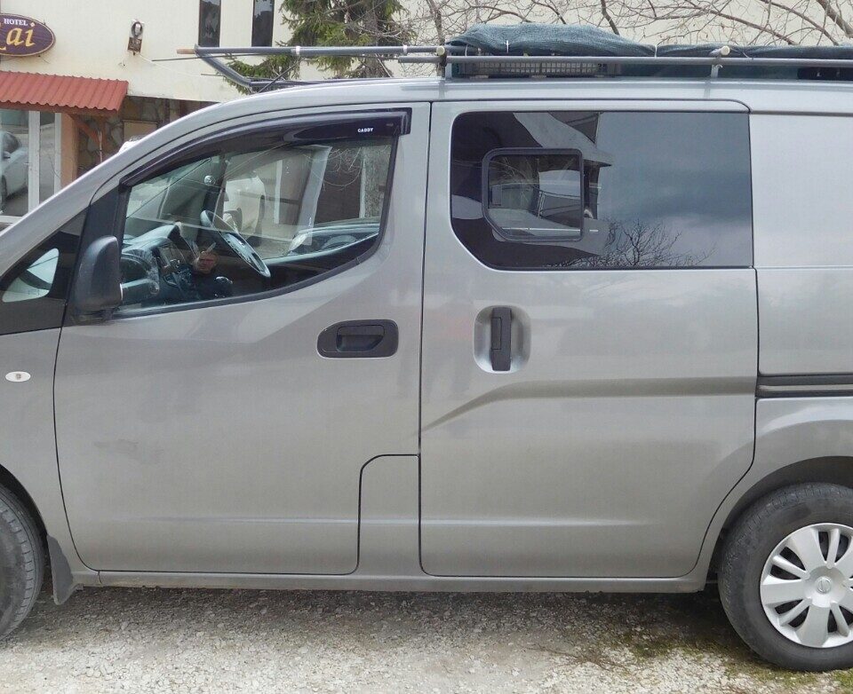 Nissan NV 200 mini camper,  great condition