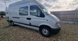 Nissan interstar lwb high top low millage