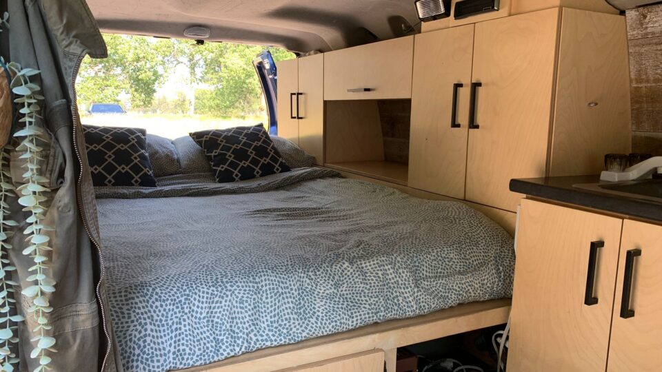 2010 Ford E-350 VanLife Van